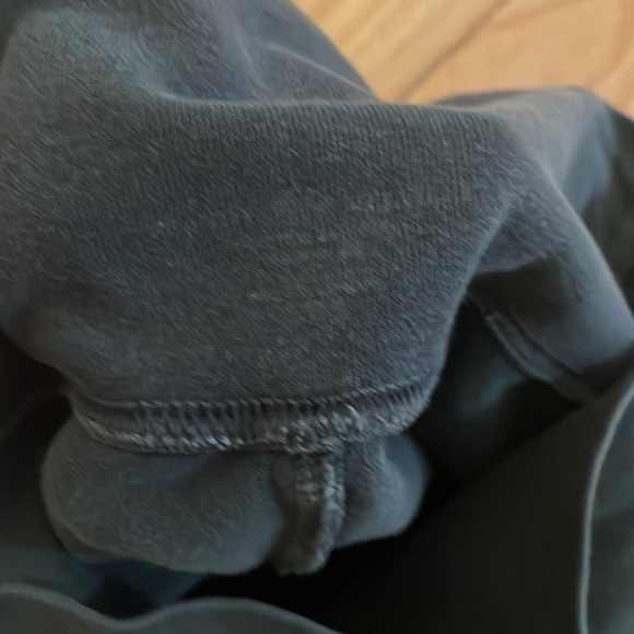 Brandy Melville Navy Yoga Pants💙 - Picture 2 of 2